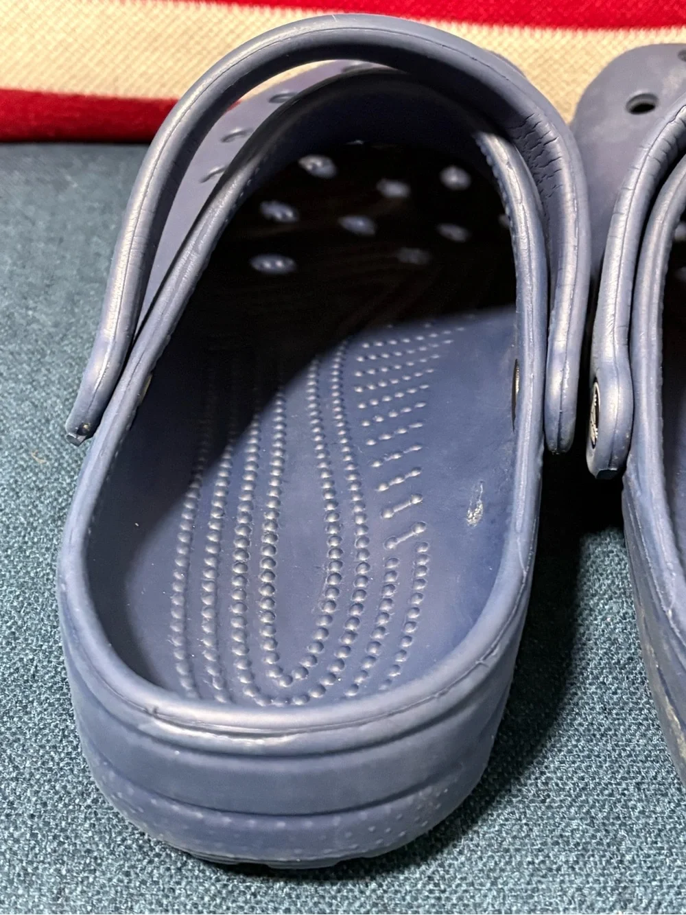 CROCS Classic Unisex Slip-On Clog in Navy